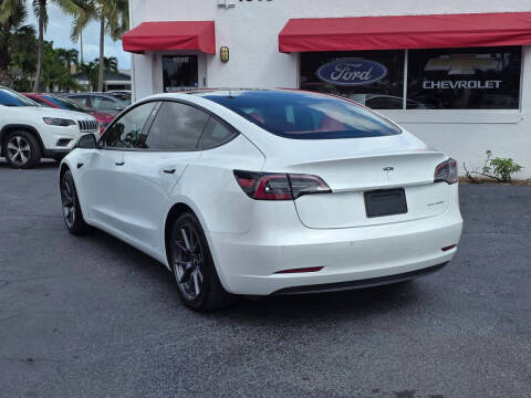 2022 Tesla Model 3 Long Range