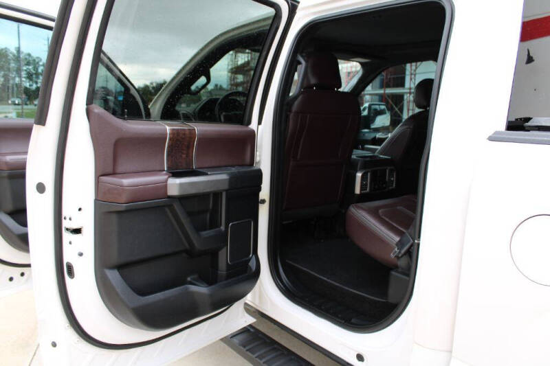 2017 Ford F-150 Platinum