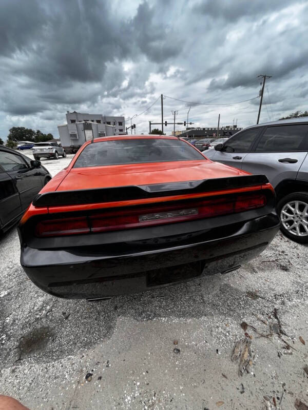 2012 Dodge Challenger SXT