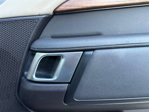 2017 Land Rover Discovery HSE