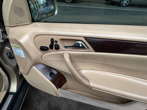 2001 Mercedes-Benz C-Class C 320