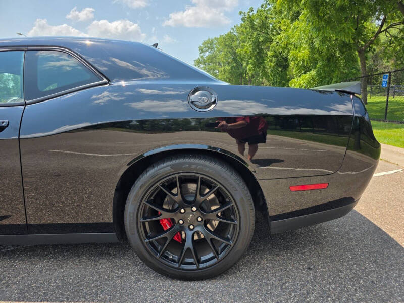 2016 Dodge Challenger SRT Hellcat