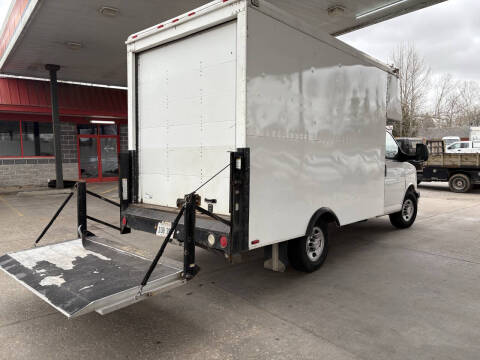 2015 Chevrolet Express for sale at Affordable Auto Sales in Carbondale IL