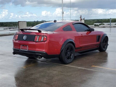 2012 Ford Mustang V6