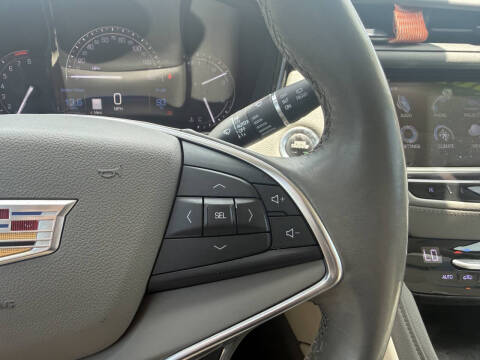 2018 Cadillac XT5 Luxury