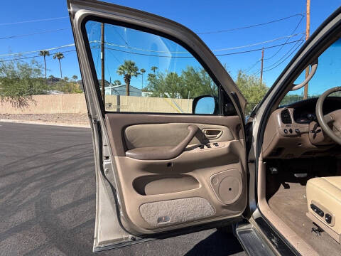 2002 Toyota Sequoia SR5