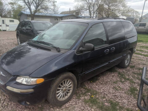 2000 Chrysler Town and Country for sale at B&M Auto Sales and Service LLP in Marion SD