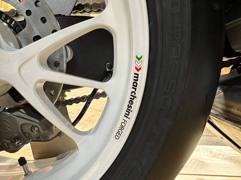 2025 Ducati Streetfighter V4 Supreme