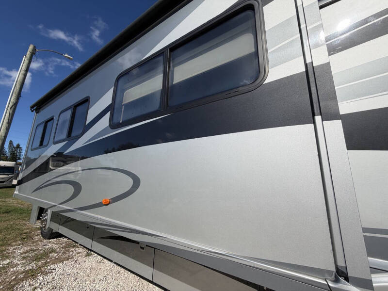 2014 Winnebago SIGHTSEER