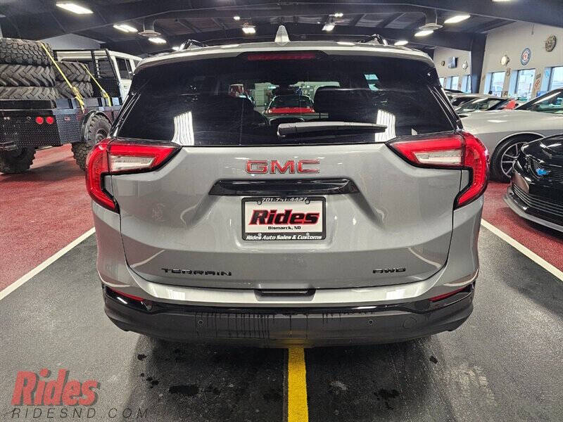 2024 GMC Terrain SLE