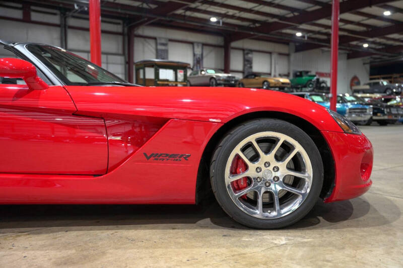 2004 Dodge Viper SRT-10