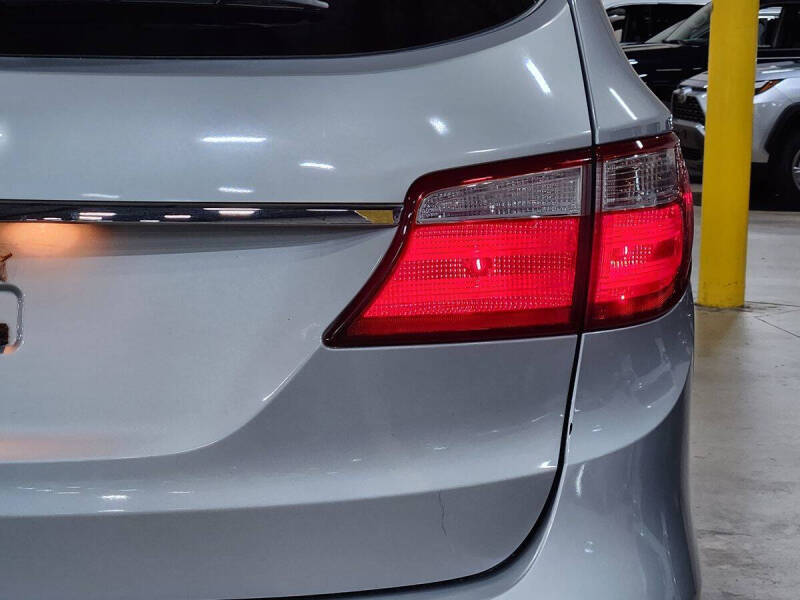 2016 Hyundai Santa Fe SE