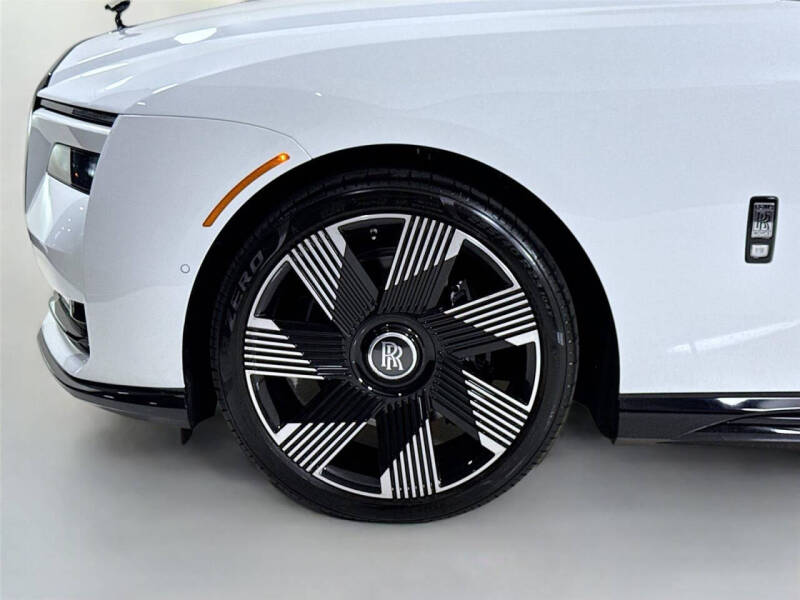 2025 Rolls-Royce Spectre