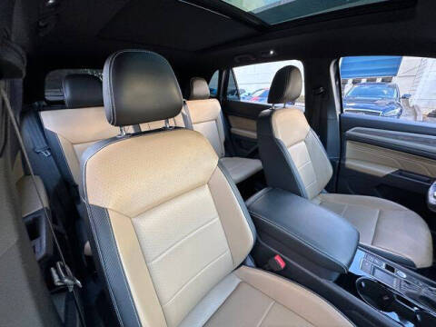 2022 Volkswagen Atlas Cross Sport V6 SE