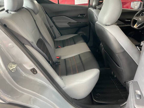 2021 Nissan Kicks SR