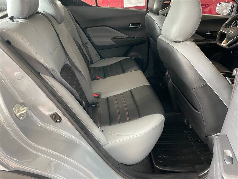2021 Nissan Kicks SR