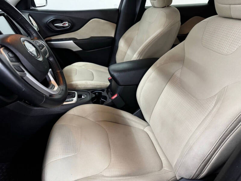 2017 Jeep Cherokee Latitude