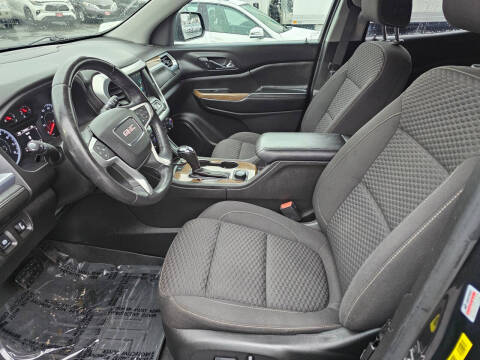 2017 GMC Acadia SLE-2