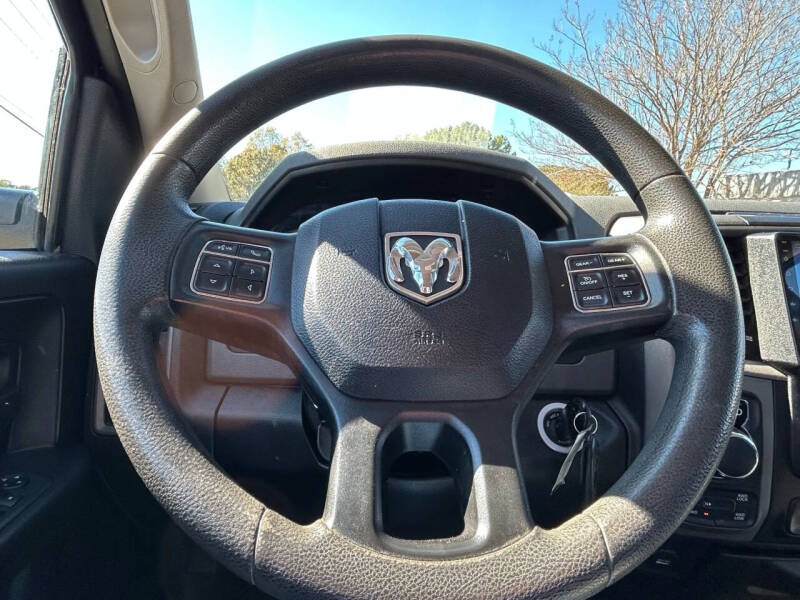 2019 RAM 1500 Classic Express