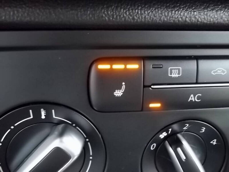 2012 Volkswagen Beetle 2.5L PZEV