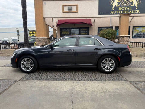 2017 Chrysler 300 Limited