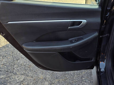 2022 Hyundai Sonata Hybrid Blue