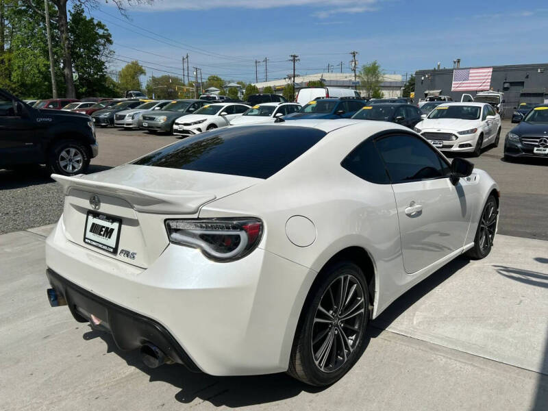 2014 Scion FR-S