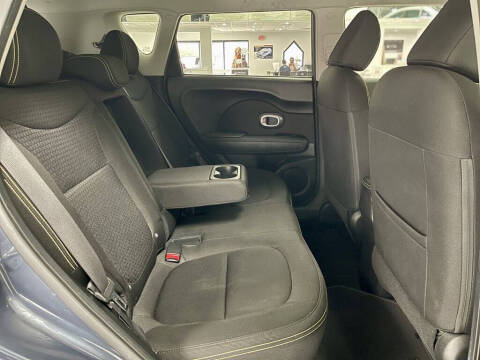 2015 Kia Soul +