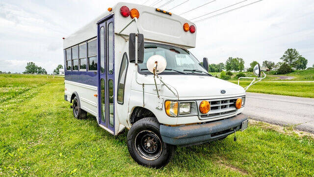 1999 Ford E-Series for sale at Fruendly Auto Source in Moscow Mills MO