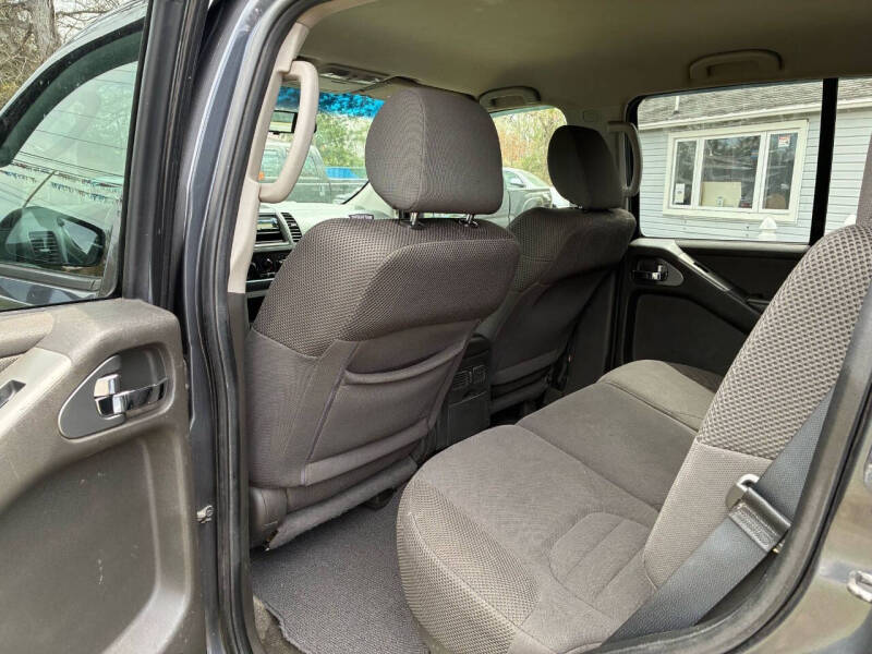 2012 Nissan Pathfinder S