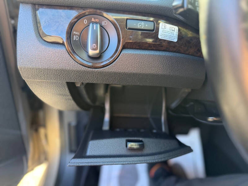 2015 Volkswagen Passat 2.0L TDI SEL Premium