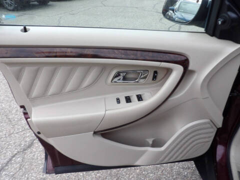 2011 Ford Taurus Limited