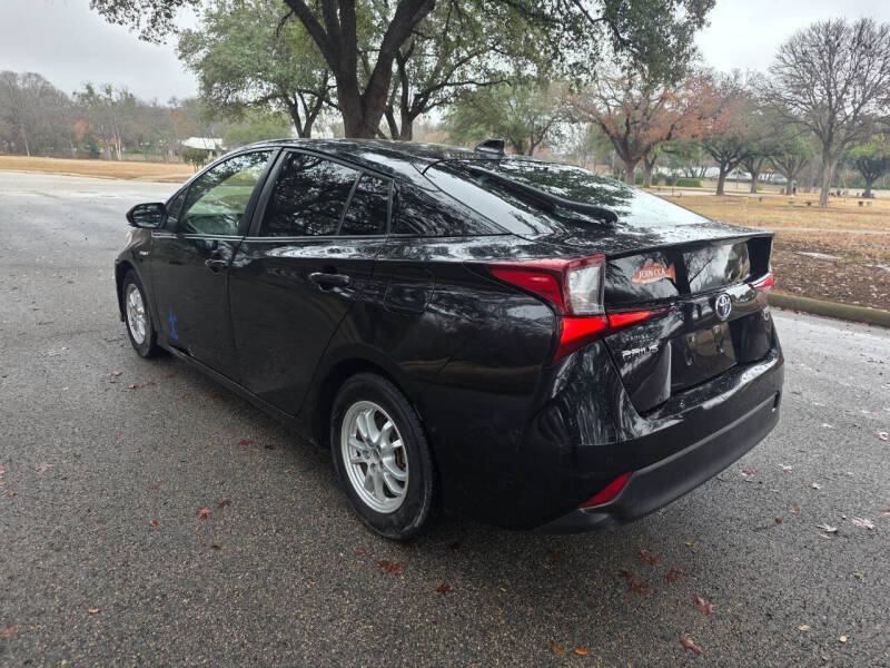 2021 Toyota Prius LE