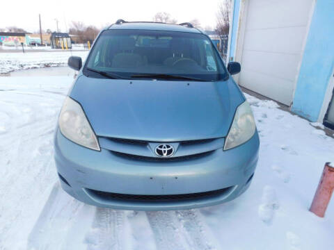 2006 Toyota Sienna LE 7 Passenger