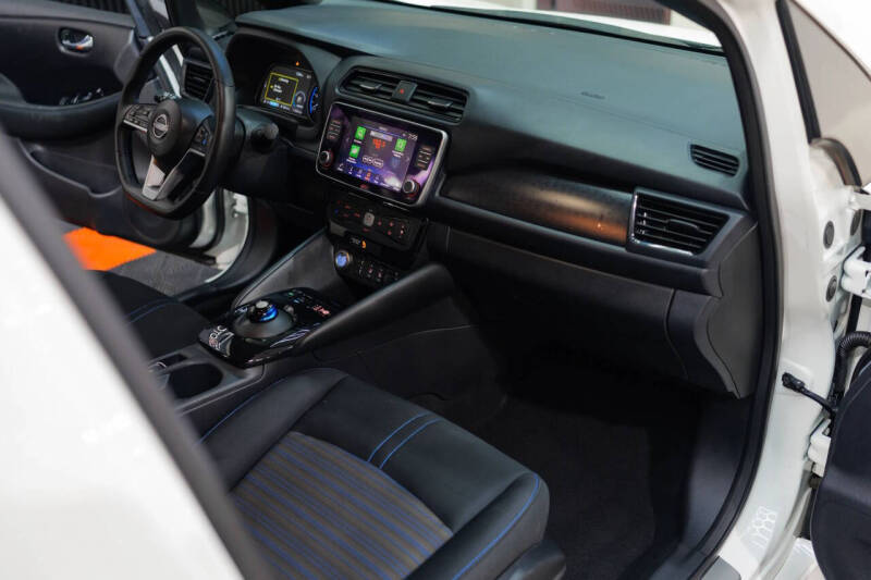 2023 Nissan LEAF SV PLUS