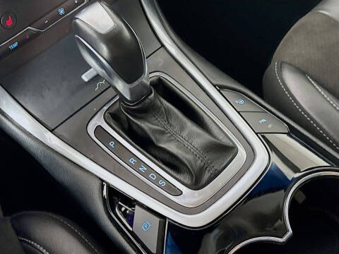 2017 Ford Edge Sport