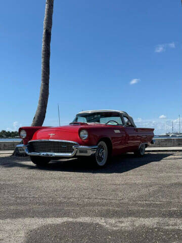 1957 Ford Thunderbird