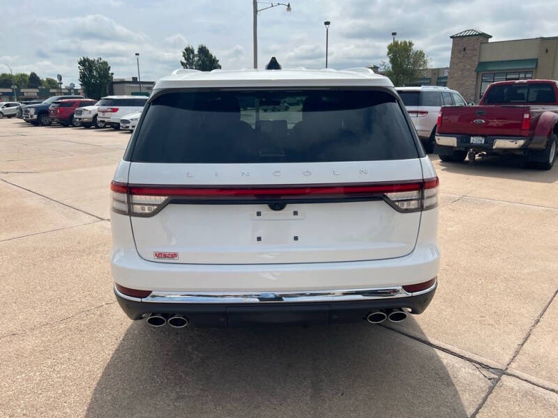 2025 Lincoln Aviator Premiere