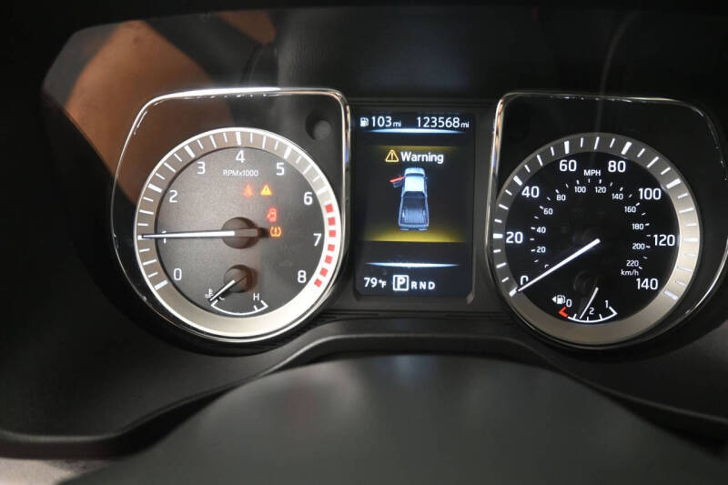 2017 Nissan Titan