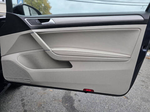 2015 Volkswagen Golf TSI S