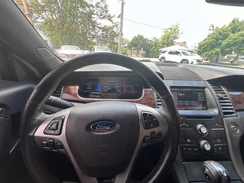 2013 Ford Taurus Limited