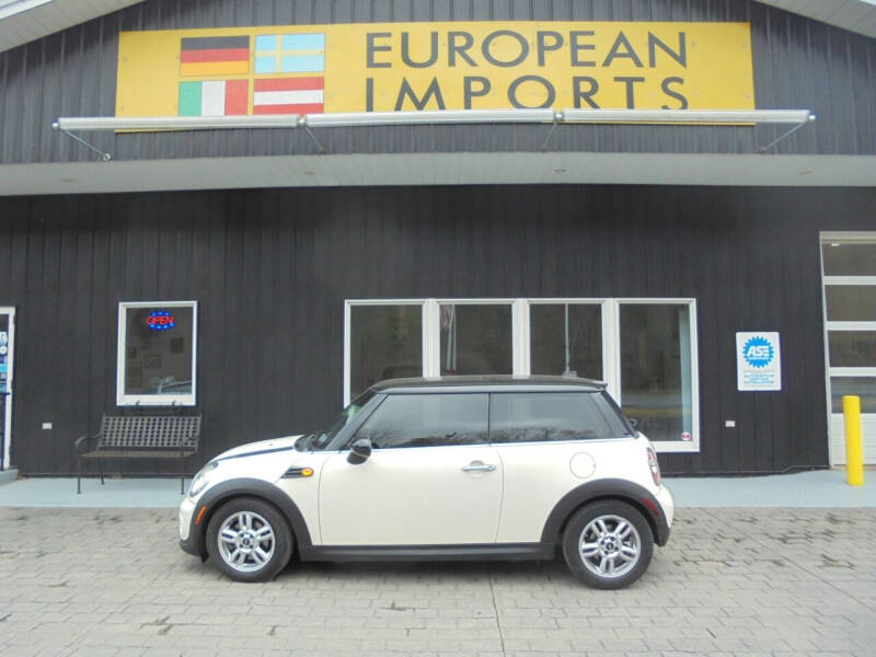 2013 MINI Hardtop for sale at EUROPEAN IMPORTS in Lock Haven PA