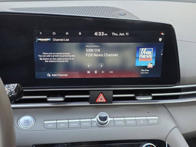 2025 Hyundai Elantra SEL Convenience