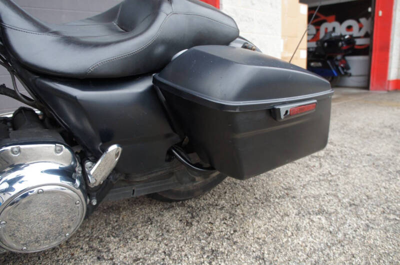 2017 Harley-Davidson Road Glide Special