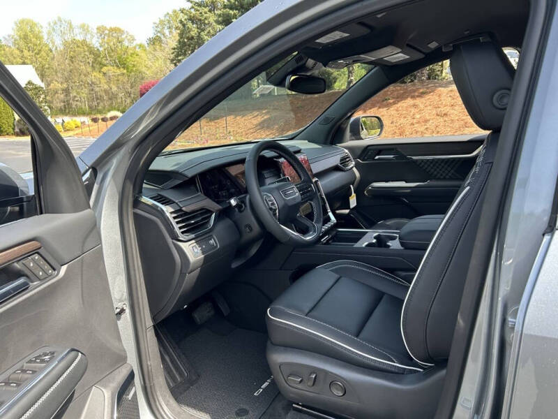 2025 GMC Acadia Denali