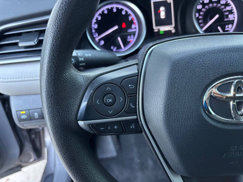 2022 Toyota Camry LE