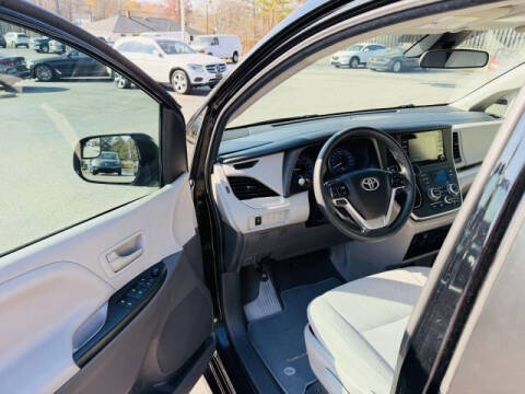 2020 Toyota Sienna L 7-Passenger