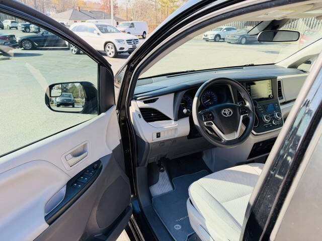 2020 Toyota Sienna L 7-Passenger