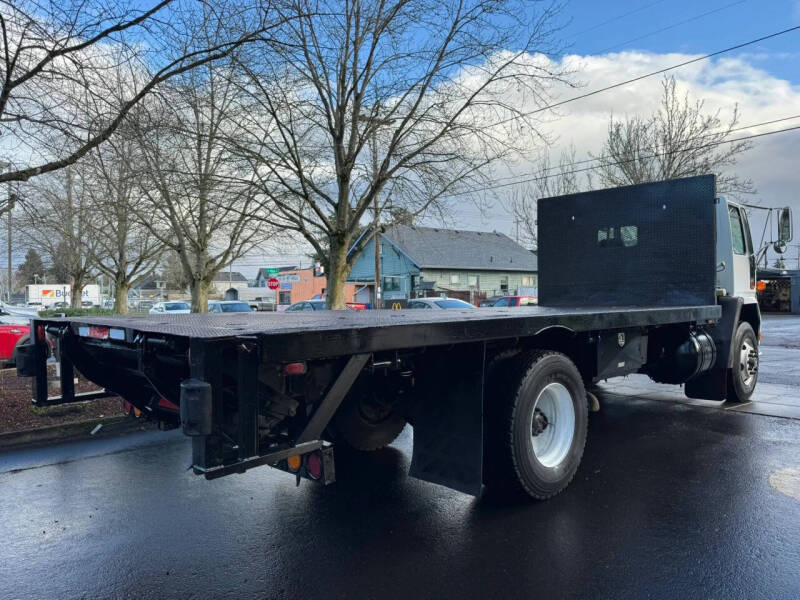 1993 Ford CF8000