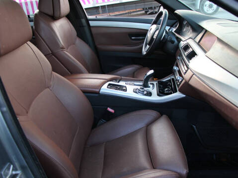 2011 BMW 5 Series 550i xDrive